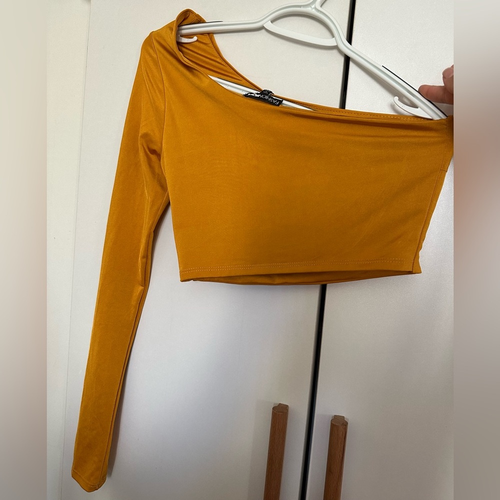 NWT FASHION NOVA Women’s Looking Amazing Skirt Set Mustard Size M - Picture 4 of 11
